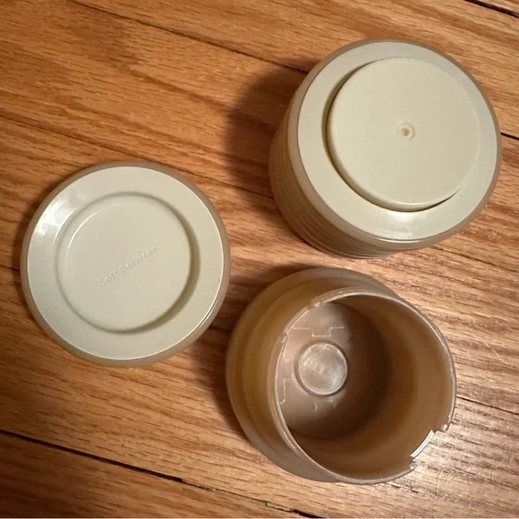 Soft Services THERAPLUSH™ “HOLD”
Overnight Repair Treatment refillable case - Picture 7 of 8